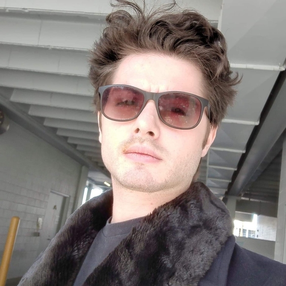 Meet your Posher, Alexander - Picture 1 of 1